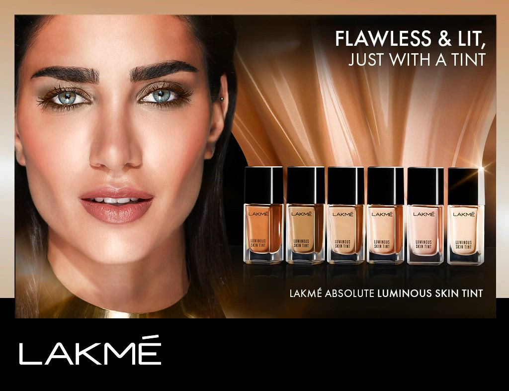 Lakme Absolute Luminous Skin Tint Foundation For Flawless Finish Upto 24Hrs 23ml