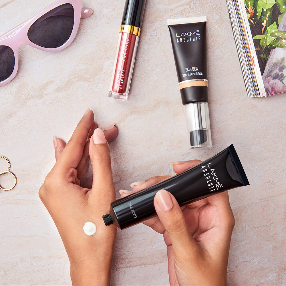 Lakme Glitterati Glow Primer – Illuminate & Prep for a Radiant Base (30g)